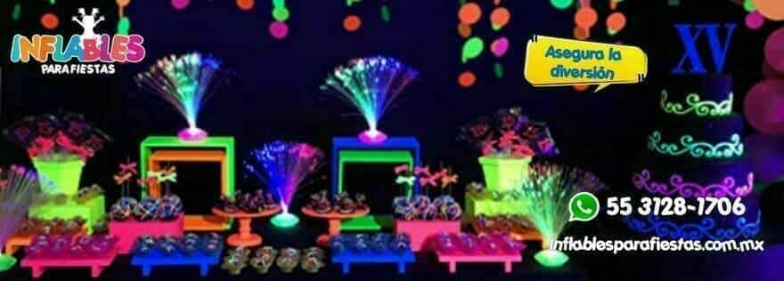 fiesta neon con juegos inflables
